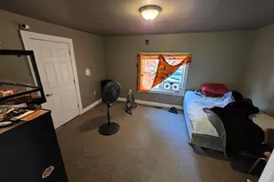 1015 Vine St, Manistee, MI 49660 - Photo 9