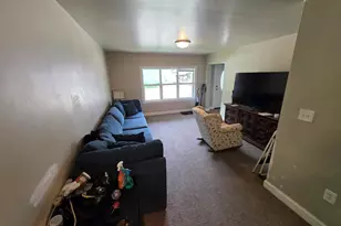 1015 Vine St, Manistee, MI 49660 - Photo 7