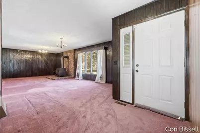 5885 E Summit Avenue, Fruitport, MI 49415 - Photo 11