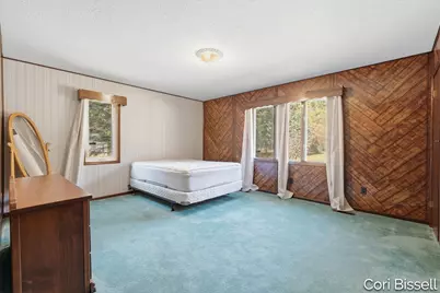 5885 E Summit Avenue, Fruitport, MI 49415 - Photo 17