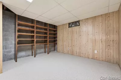 5885 E Summit Avenue, Fruitport, MI 49415 - Photo 23