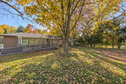 225 Sunset Hills Avenue NW, Grand Rapids, MI 49534 - Photo 5