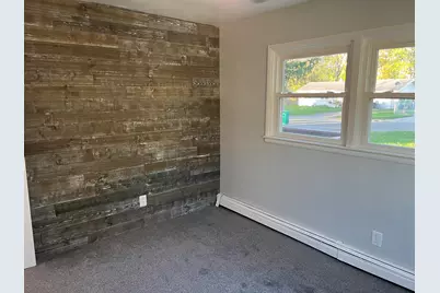 252 N 23rd Street N, Springfield, MI 49037 - Photo 9