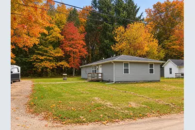 6133 Madison Street, Coloma, MI 49038 - Photo 9