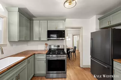 1027 Beechwood Street NE, Grand Rapids, MI 49505 - Photo 13