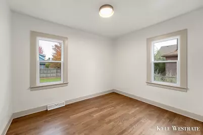 1027 Beechwood Street NE, Grand Rapids, MI 49505 - Photo 15
