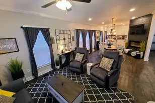 128 W Dutton St, Kalamazoo, MI 49007 - Photo 1