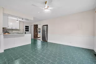 236 E Center St, Coloma, MI 49038 - Photo 11