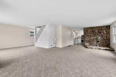 236 E Center Street, Coloma, MI 49038 - Photo 3