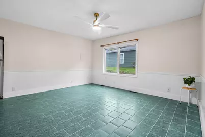 236 E Center Street, Coloma, MI 49038 - Photo 13