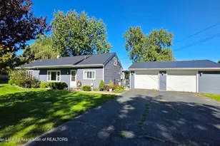 116 E Coats Grove, Hastings, MI 49058 - Photo 1