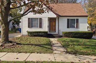 3026 Whittier Dr, Kalamazoo, MI 49001 - Photo 1