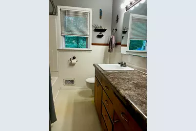 2211 W Lakewood Boulevard, Holland, MI 49424 - Photo 3