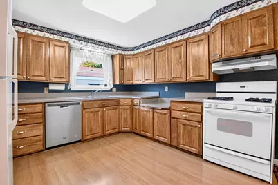 302 W Beryl Street, Scottville, MI 49454 - Photo 3