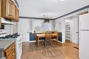 302 W Beryl St, Scottville, MI 49454 - Photo 5