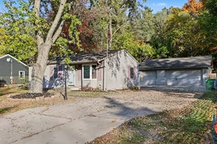 163 Eastwood Dr, Battle Creek, MI 49017 - Photo 1
