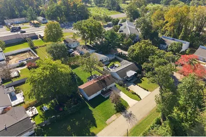 915 W Merchant Street, New Buffalo, MI 49117 - Photo 23