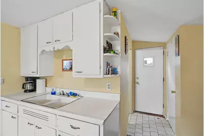 222 E Vienna Street, Schoolcraft, MI 49087 - Photo 7