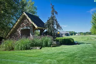 159 Stonegate Dr, Battle Creek, MI 49015 - Photo 1