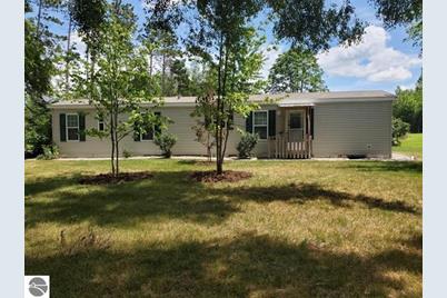 1525 S McGee Road Rd, Lake City, MI 49651 - MLS 22027491 - Coldwell Banker