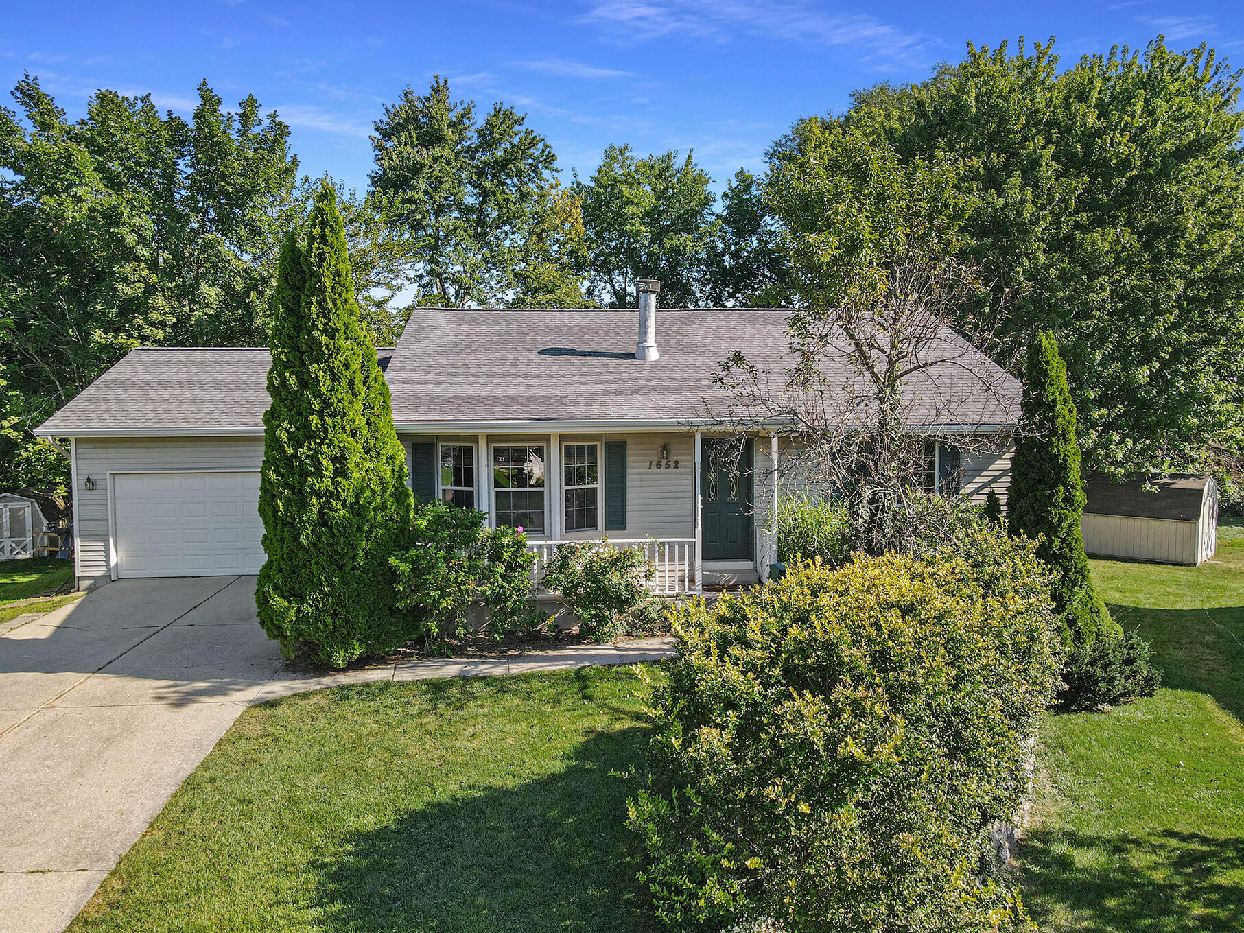 1652 Cedar Creek Dr, Zeeland, MI 49464 MLS 22038966 Coldwell Banker