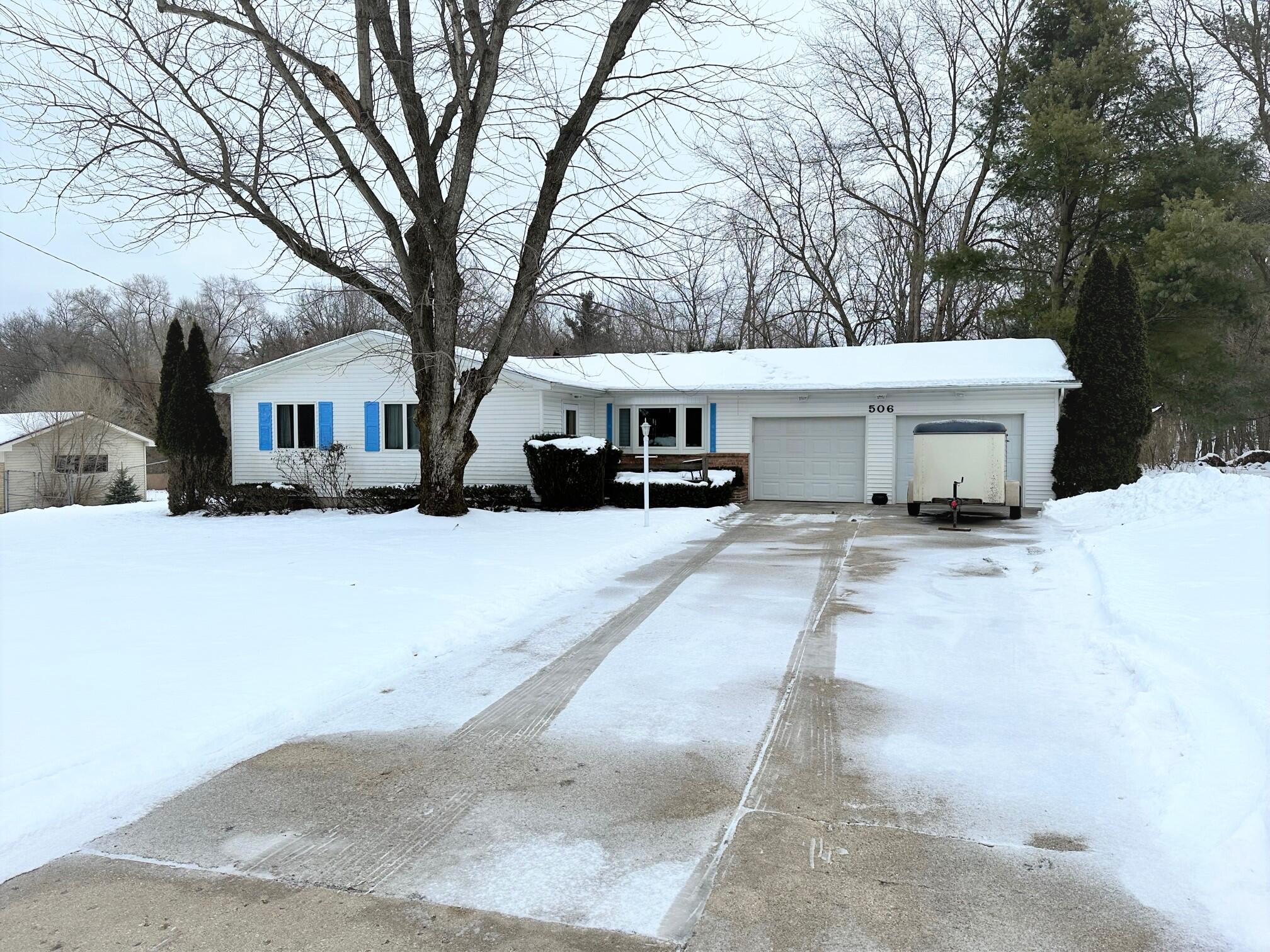 506 Floral Dr, Belding, MI 48809 - MLS 23006111 - Coldwell Banker