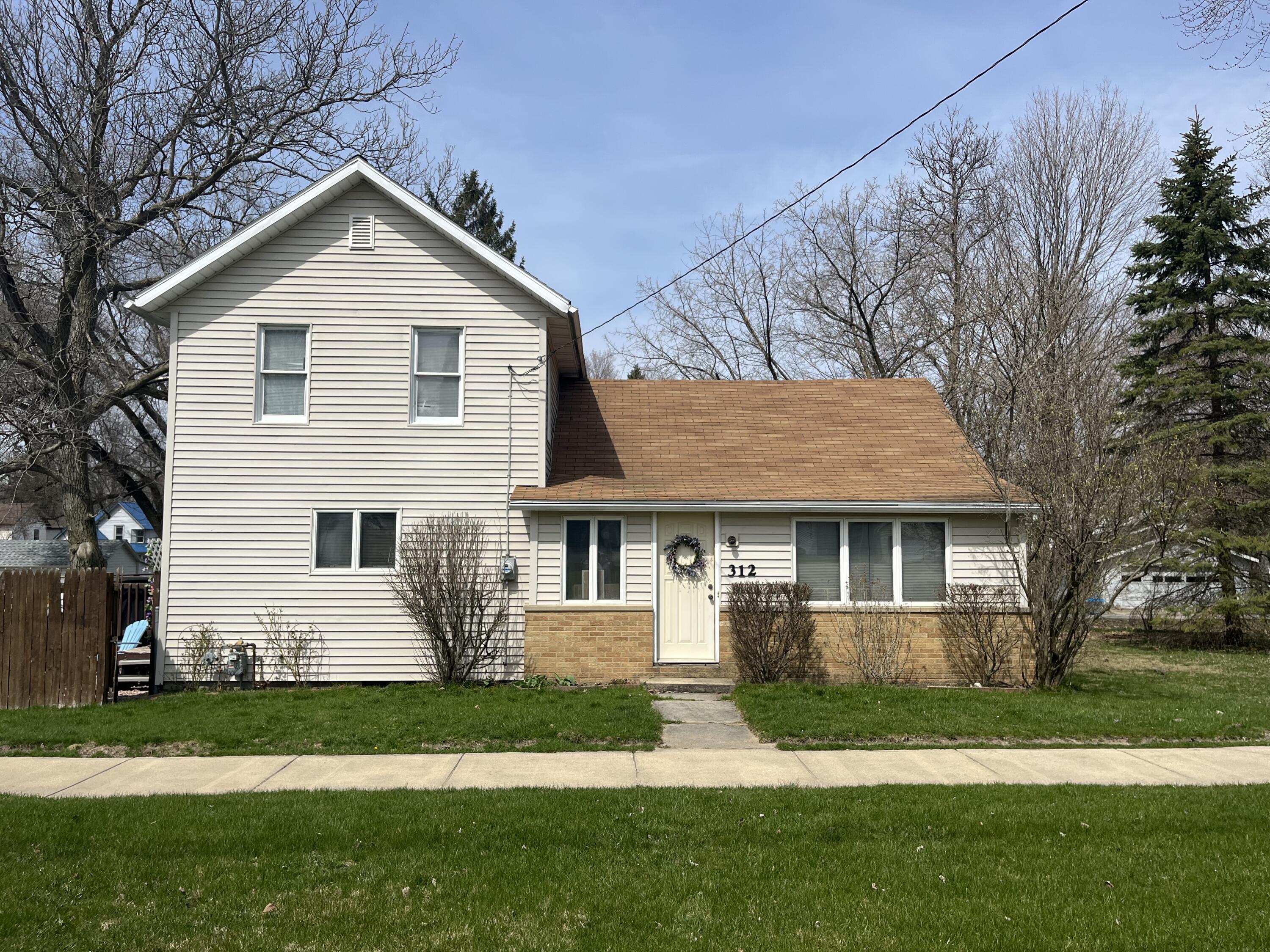 312 W St Joseph St, Watervliet, MI 49098 - MLS 23010458 - Coldwell Banker