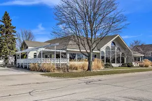 502 W Loomis St, Ludington, MI 49431 - Photo 1