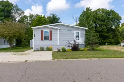 575 Gallery Drive #48, Eaton Rapids, MI 48827 - Photo 1