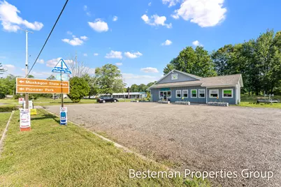 3470 Memorial Drive, Muskegon, MI 49445 - Photo 1