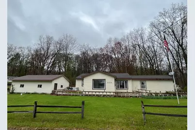6408 Lakeshore Drive, Lakeview, MI 48850 - Photo 1