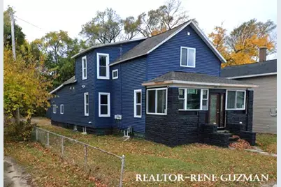 513 E Apple Avenue, Muskegon, MI 49442 - Photo 1
