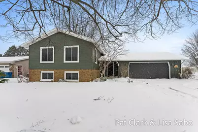 1209 Grand Avenue, Grand Haven, MI 49417 - Photo 1