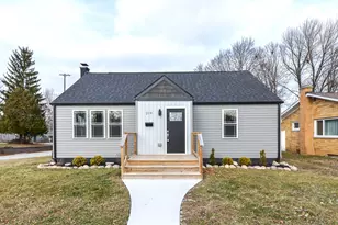 219 Chippewa St, Tecumseh, MI 49286 - Photo 1