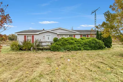 6906 190th Avenue, Stanwood, MI 49346 - Photo 1