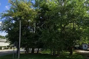 427 S Fair Ave, Benton Harbor, MI 49022 - Photo 1