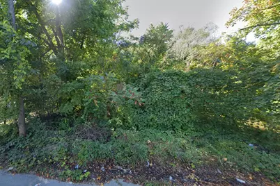 200 Bellview Street, Benton Harbor, MI 49022 - Photo 1