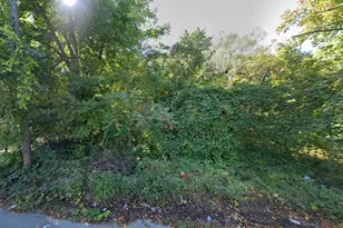 200 Bellview St, Benton Harbor, MI 49022 - Photo 1