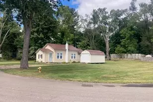 153 Martin St, Battle Creek, MI 49014 - Photo 1