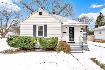 819 S Griffin Street, Grand Haven, MI 49417 - Photo 1