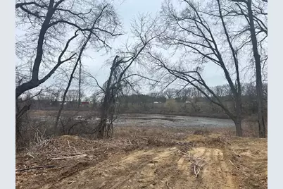 7805 E Dr N, Battle Creek, MI 49014 - Photo 1