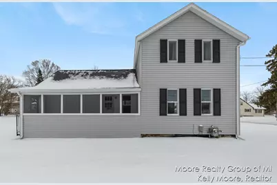 292 W Muskegon Street, Cedar Springs, MI 49319 - Photo 1