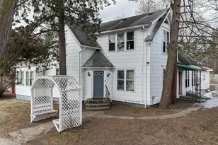 206 New York Ave, Dowagiac, MI 49047 - Photo 1