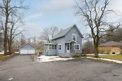 821 W Washington Street, Greenville, MI 48838 - Photo 1