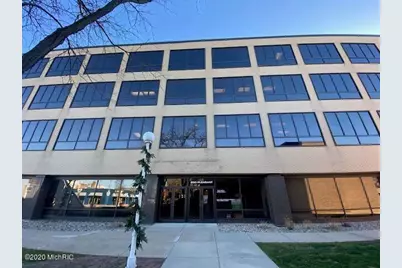 830 Pleasant Street #5, Saint Joseph, MI 49085 - Photo 1