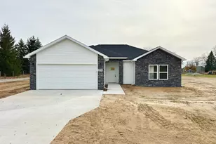 2020 Green Acres Dr, Adrian, MI 49221 - Photo 1