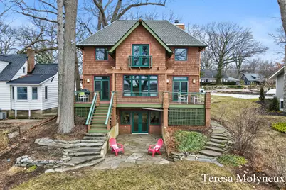 628 Lawn Avenue, Holland, MI 49424 - Photo 1