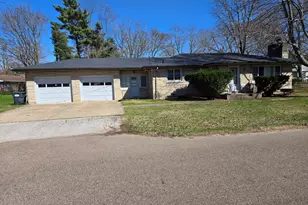 1547 Pontiac Rd, Benton Harbor, MI 49022 - Photo 1
