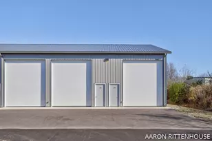 124 Veterans Dr, Holland, MI 49423 - Photo 1