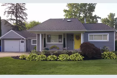 4621 Forest Avenue, Waterford, MI 48328 - Photo 1